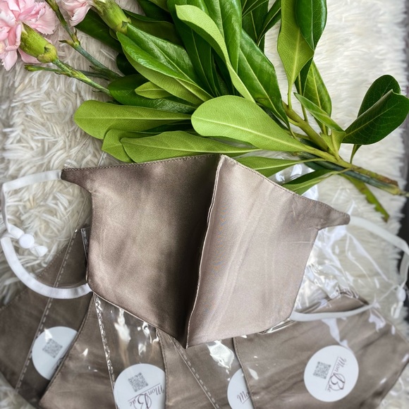 Face mask - Picture 5 of 6